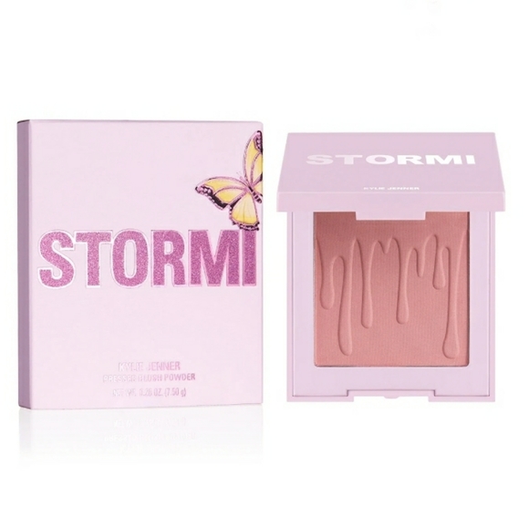Kylie Cosmetics Stormi Flutter In Love Blush - Picture 3 of 7